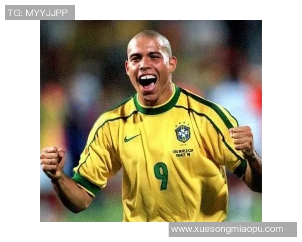 足球巨星海边风采尽显从训练到度假多面人生全方位呈现